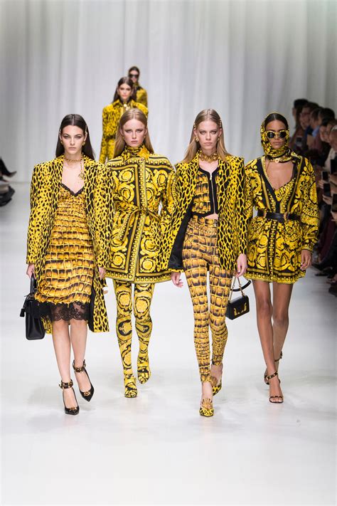 versace 2015 collection|Versace runway looks.